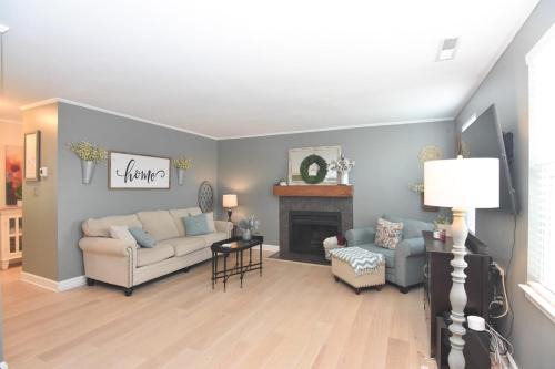 Three bed, Two Bath Townhome in West Columbia