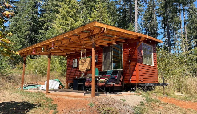Tiny Home Caboose @ Zen Garden Sanctuary Spa in Elmira