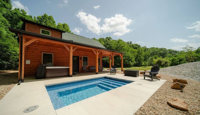 Tributary | Hocking Hills, Plunge Pool, Hot Tub