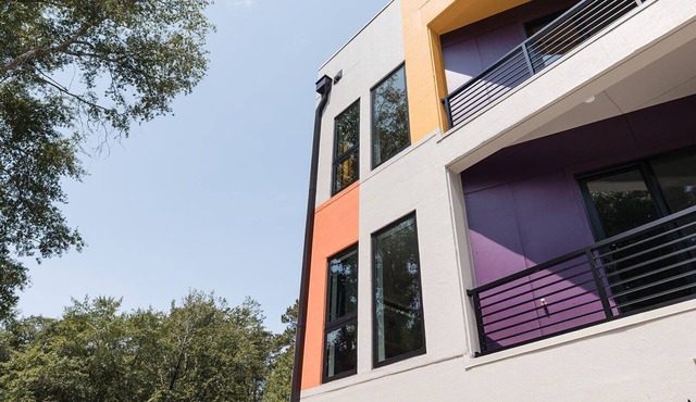 Turf ROOFTOP w Games and more in Heart of Wilmington! Rent Multiple or One Unit! Unit C
