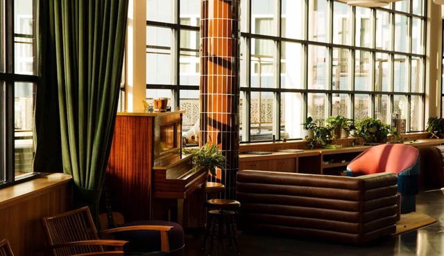 Two Double Room at Waymore’s w/Rooftop Bar and 1 Mile from Nissan Stadium