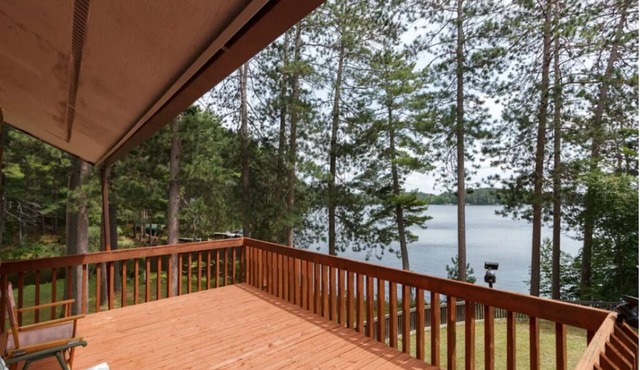 Unique Waterfront Cabin In Tomahawk - 5 bedrooms available in Tomahawk