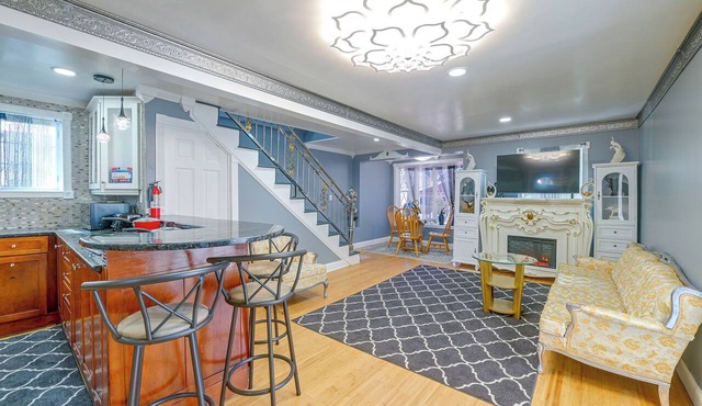 Updated Schenectady Home: 1 Mi to Downtown! in Schenectady
