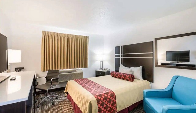 Value-Packed Stay Featuring Free Parking and Free Breakfast in Charlotte