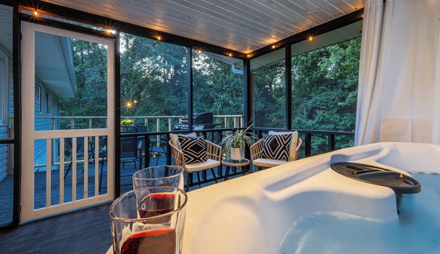 #VelvetHill#NewRiverGorge#HOTTUB#GameRooM#PetFriendly#FirePit#KidsArea#BBQGrill