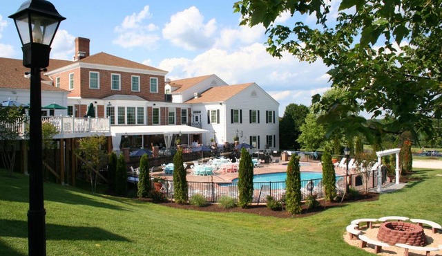 Virginia Crossings Hotel, Tapestry Collection by Hilton