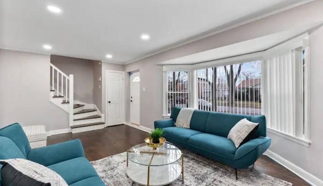 Warm & Spacious 4BR Home Long Stays Welcome