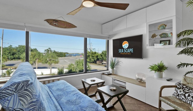 Water Views, Pool, & Dining Nearby @ The Waterway