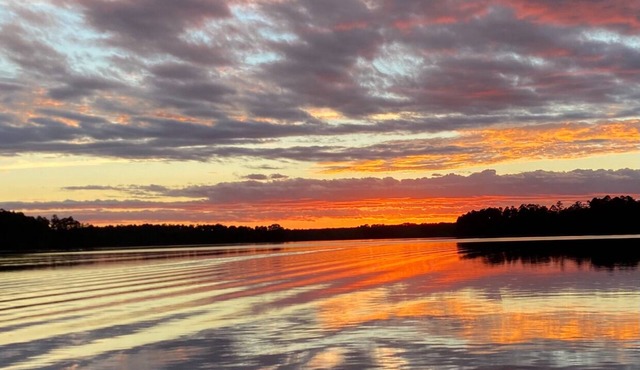 Waterfront 3-bedroom house in Soap Creek in Lincolnton, Ga on Clarks Hill lake.