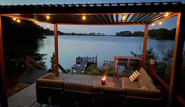 Waterfront Dock + Pergola Deck + Fire Pit + Kayaks + Paddleboards - VistaCove