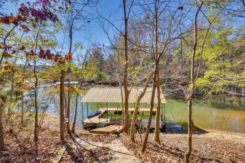 Waterfront Lake Hartwell Home w/Dock & Fire Pit