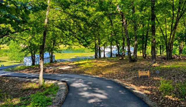 Waterfront Private 3acre 4500 sq ft Luxury Spa Game Room Peaceful Views firepit