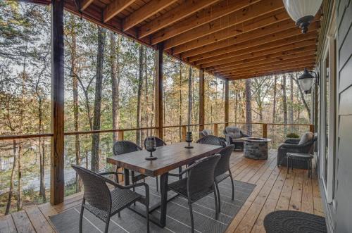 Waterfront Terry Home w/3 Decks & Hot Tub!