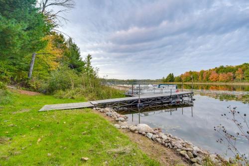 Waterfront Webster Cabin w/Dock on Warner Lake! in Siren