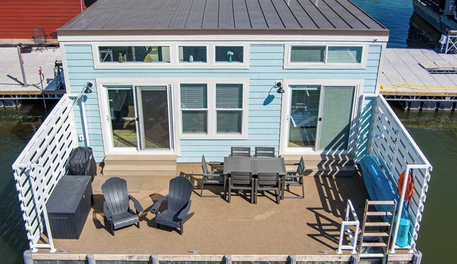Watermere-On The Water Retreat with a Private Dock