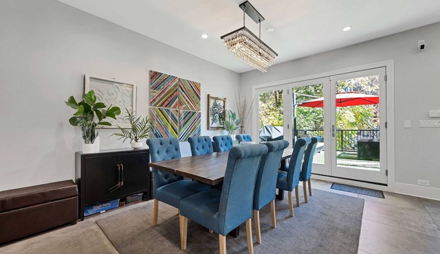 Wicker Park 4bd/3ba, Steps from CTA, Parking Incl by AllSet Turnover