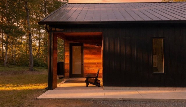 Window Rock Hideaway - Forest Retreat