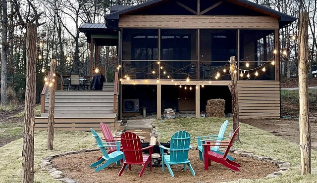 Wonderful Tiny Cabin Ideal for Small Groups in Tennessee