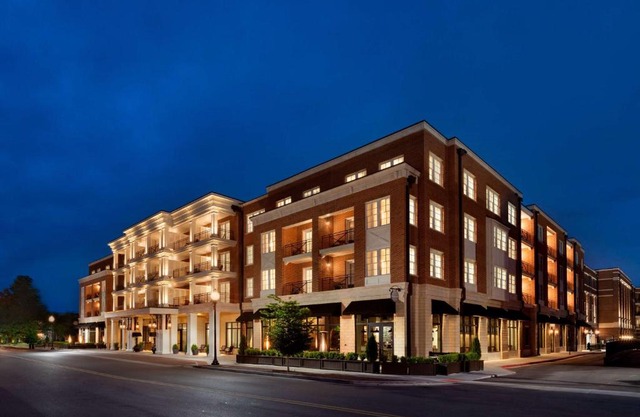 The Harpeth Franklin Downtown, Curio Collection by Hilton