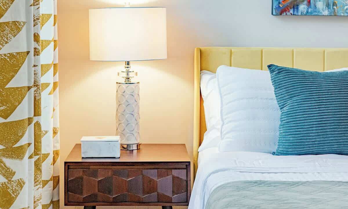 Wicker Park Apartment | The Cornerstone - Designer 4BR Flat in Bucktown/WP