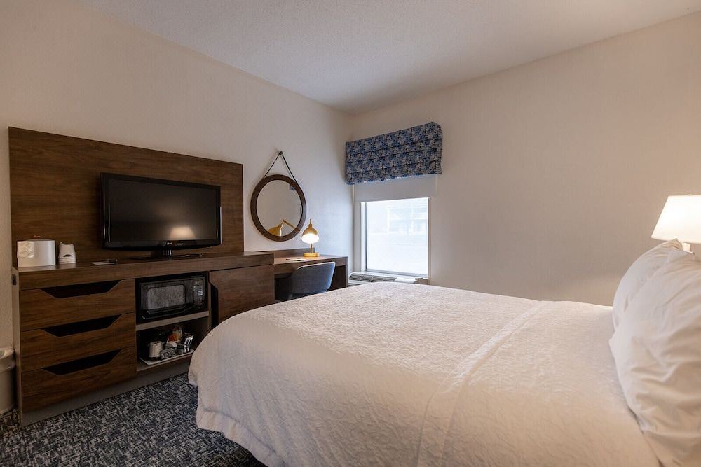 Photo of Bedroom in Kuttawa
