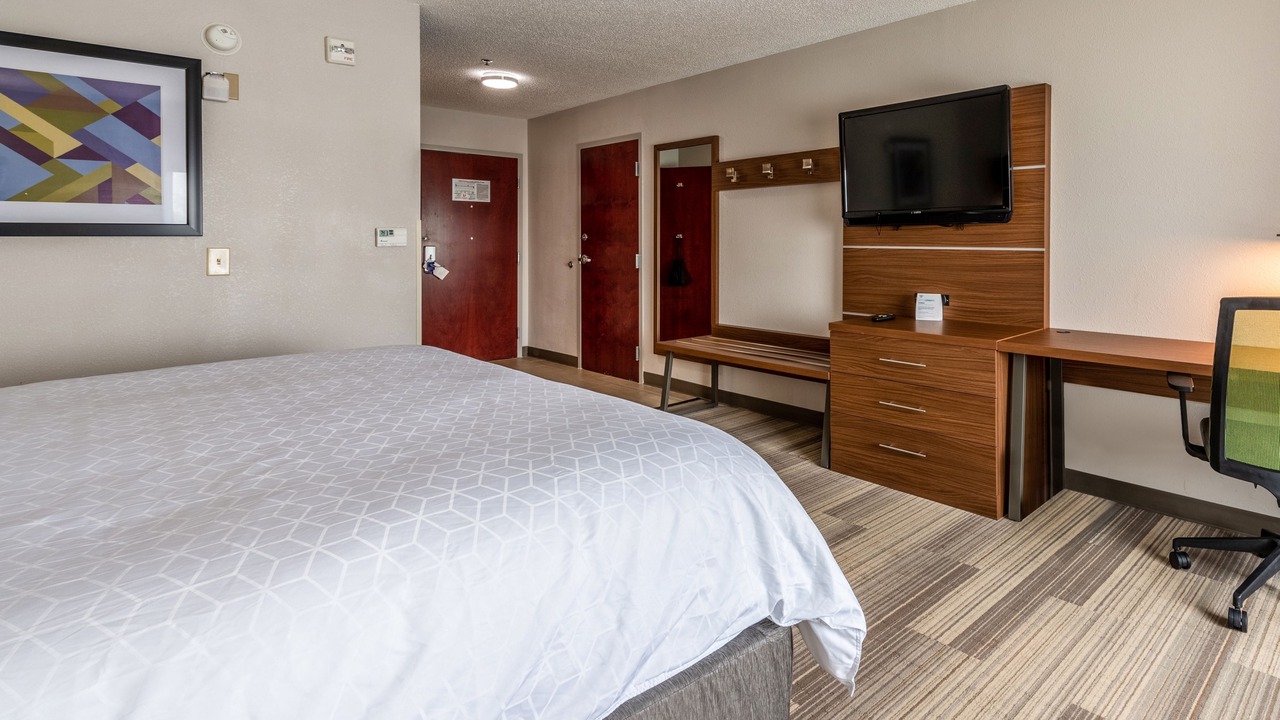 Photo of Bedroom in Statesville