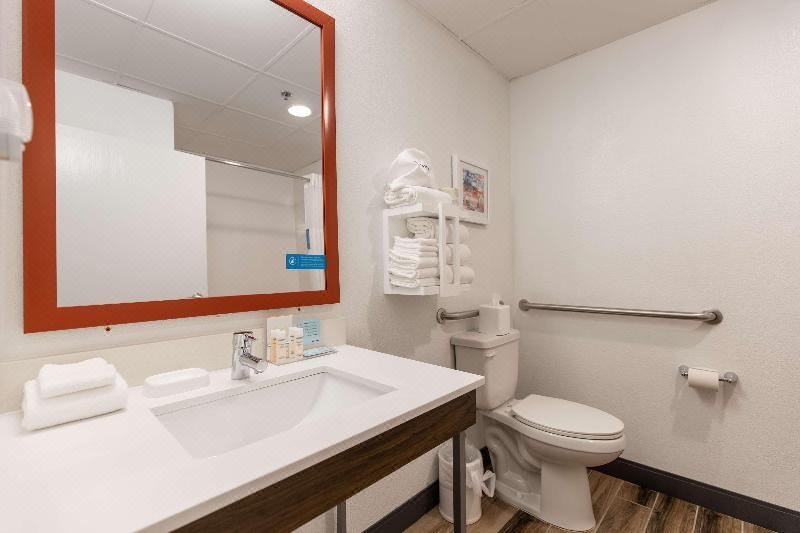 Photo of Bathroom in Kuttawa