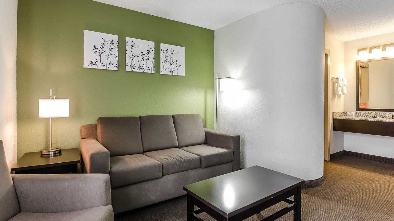 Photo of Livingroom in Cave Spring