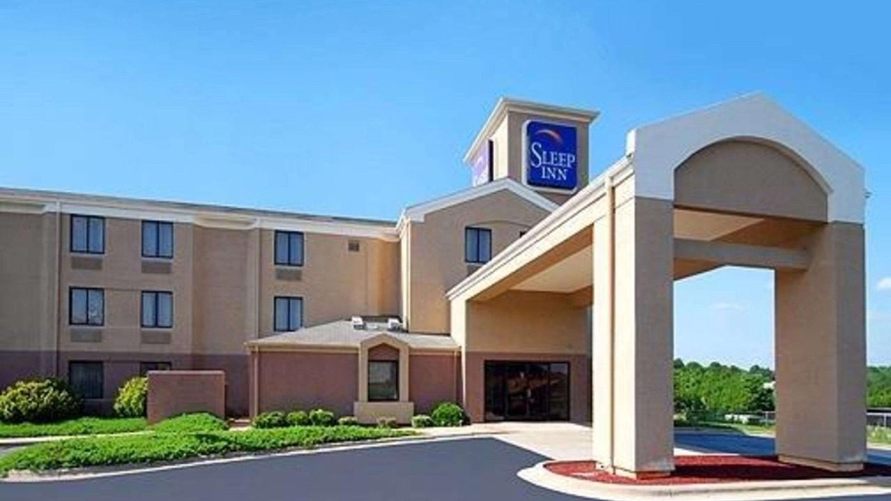 Photo of Buildings in Statesville