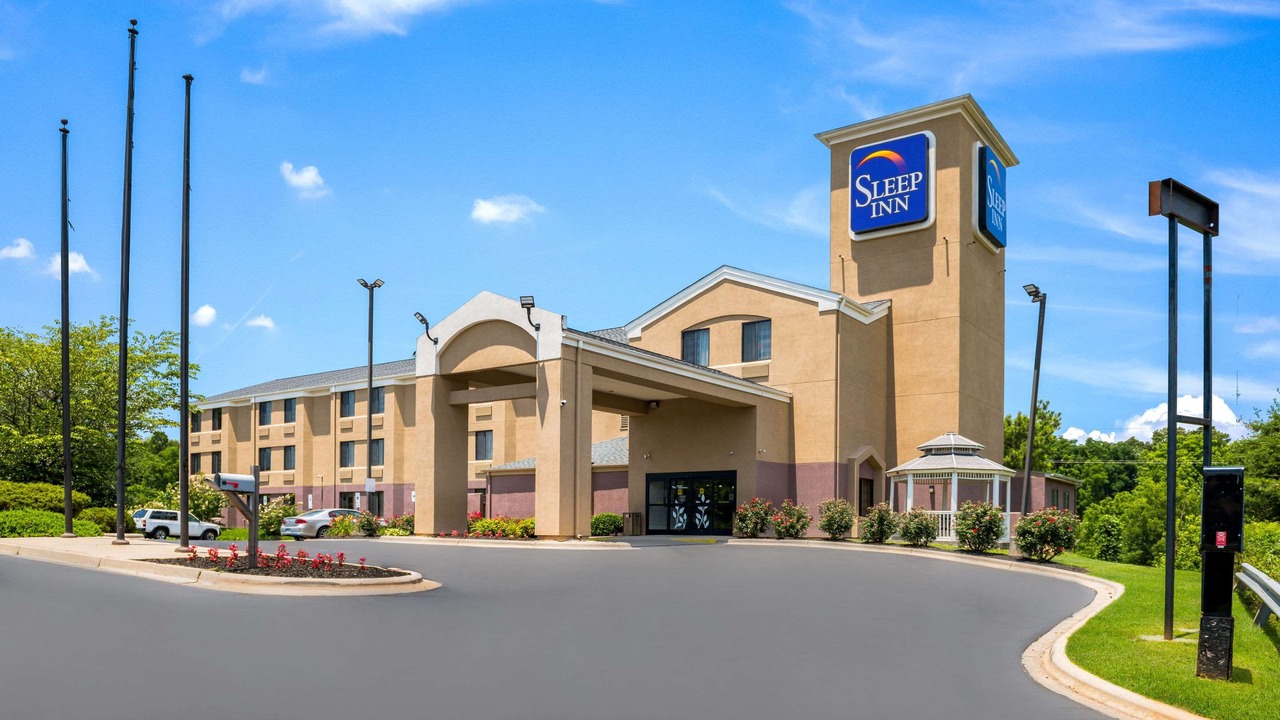 Photo of Buildings in Statesville