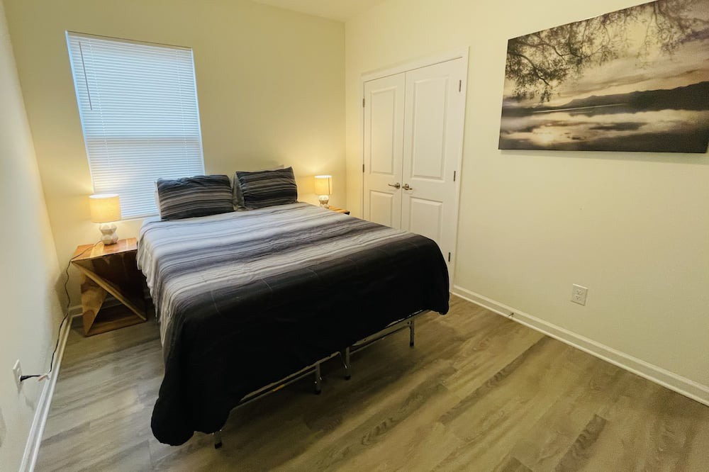 Photo of Bedroom in Oakdale
