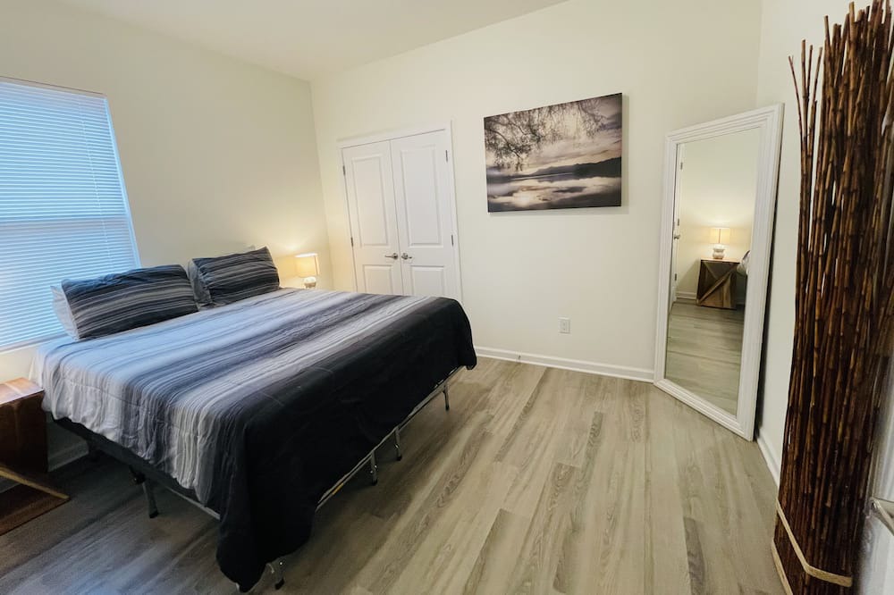 Photo of Bedroom in Oakdale