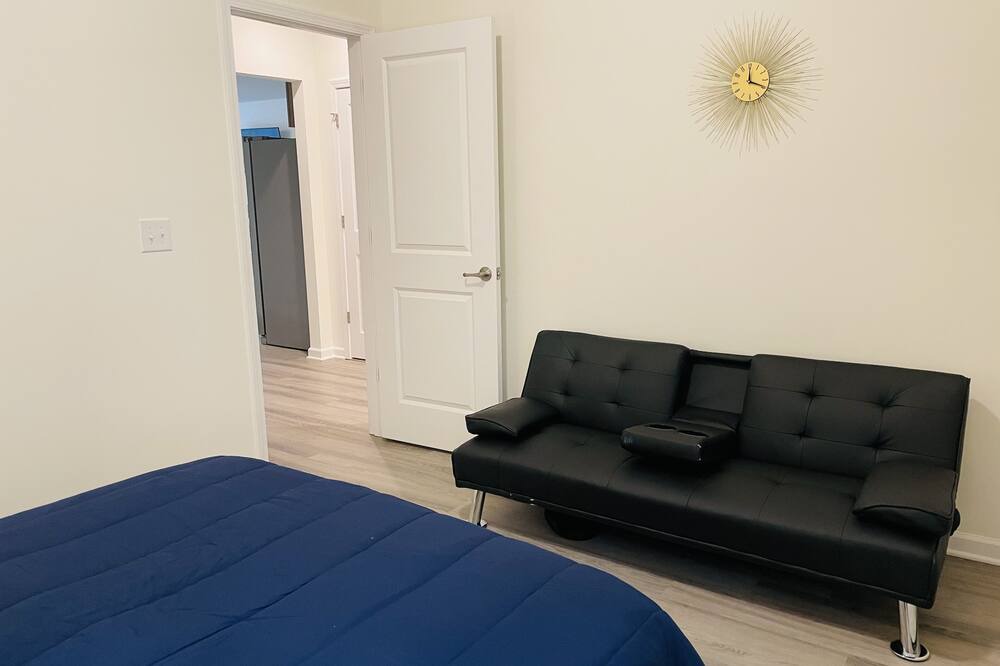 Photo of Bedroom in Oakdale
