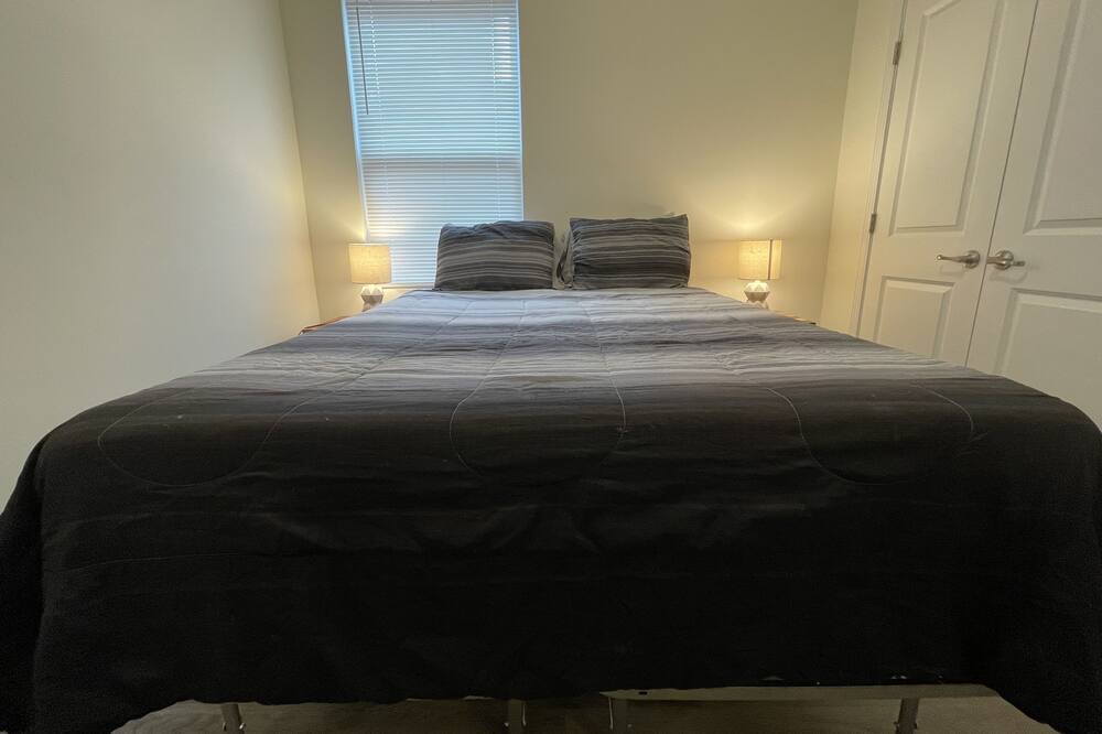 Photo of Bedroom in Oakdale