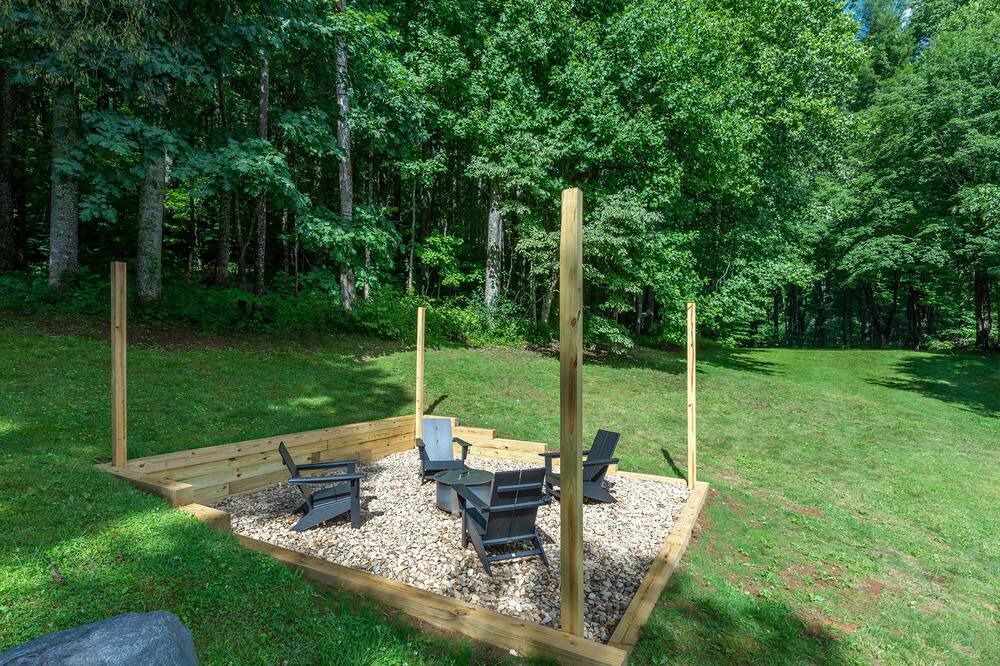 Photo of Outdoor in Waynesville