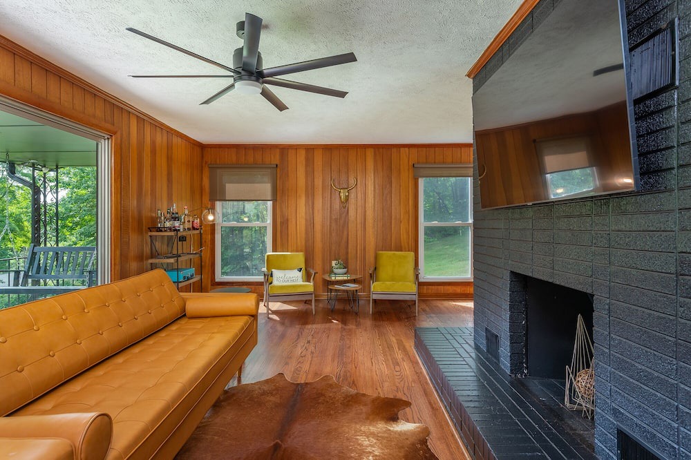 Photo of Livingroom in Waynesville