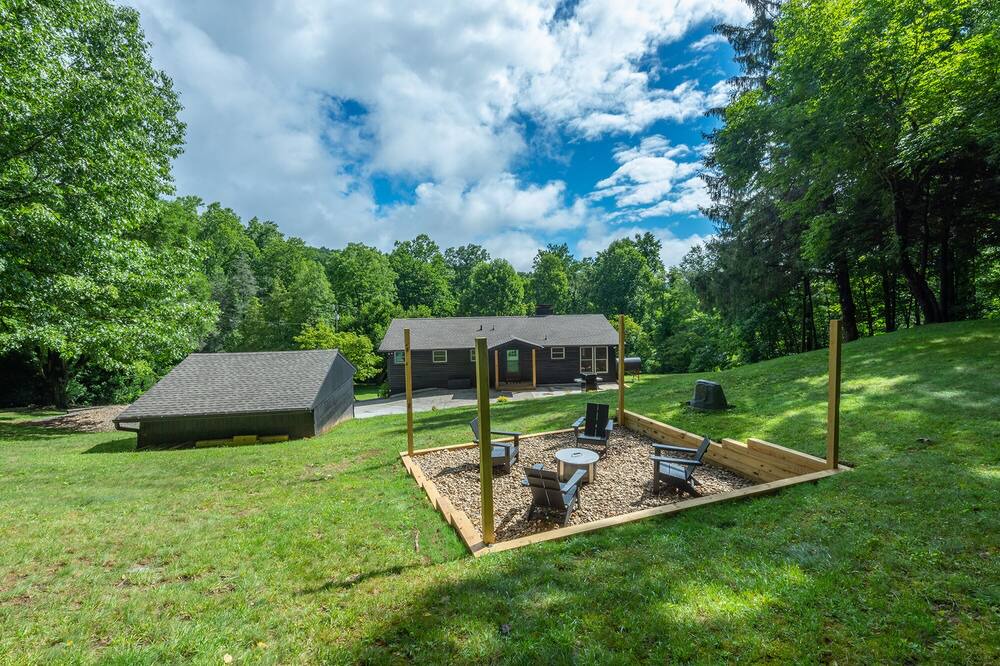 Photo of Outdoor in Waynesville