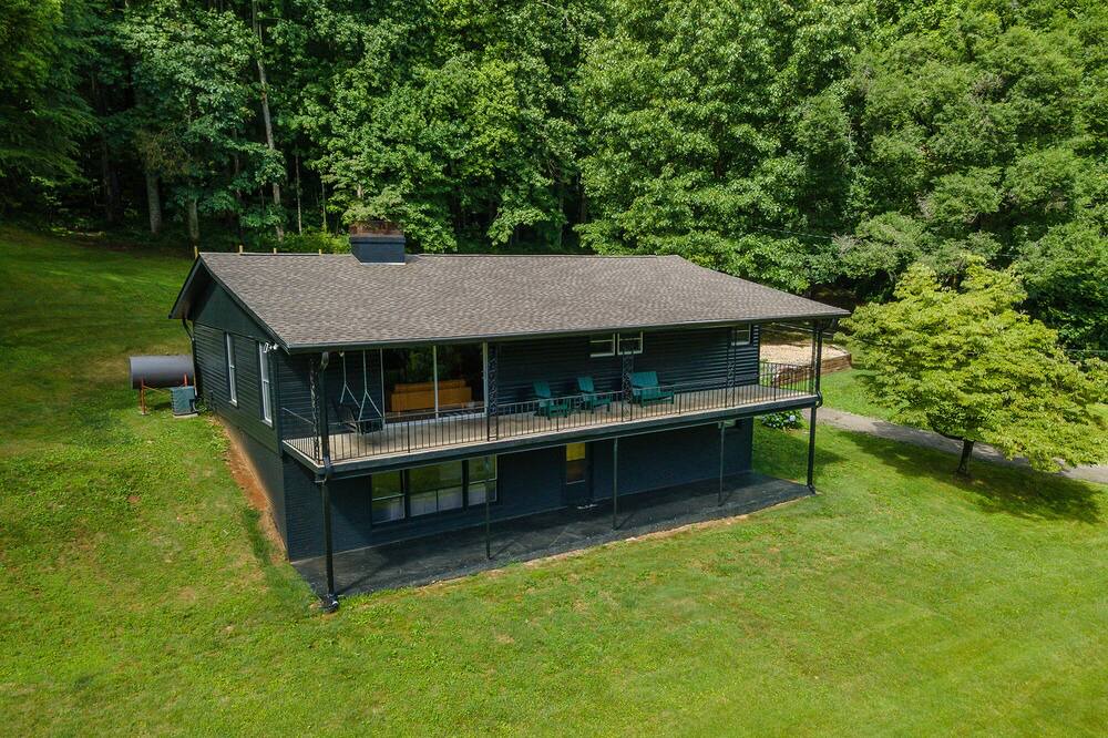 Photo of Outdoor in Waynesville