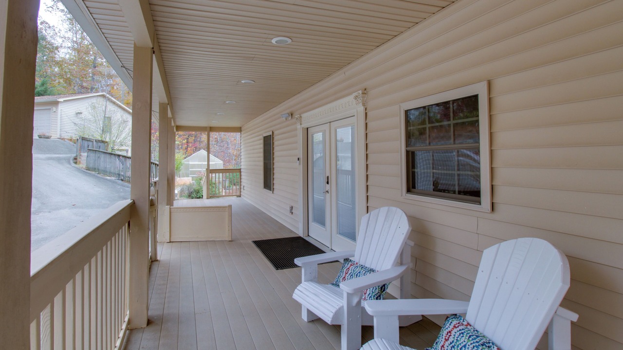 Photo of Patio Balcony in Goodview
