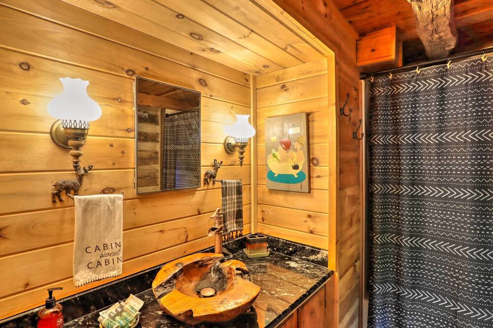 Photo of Bathroom in Topton