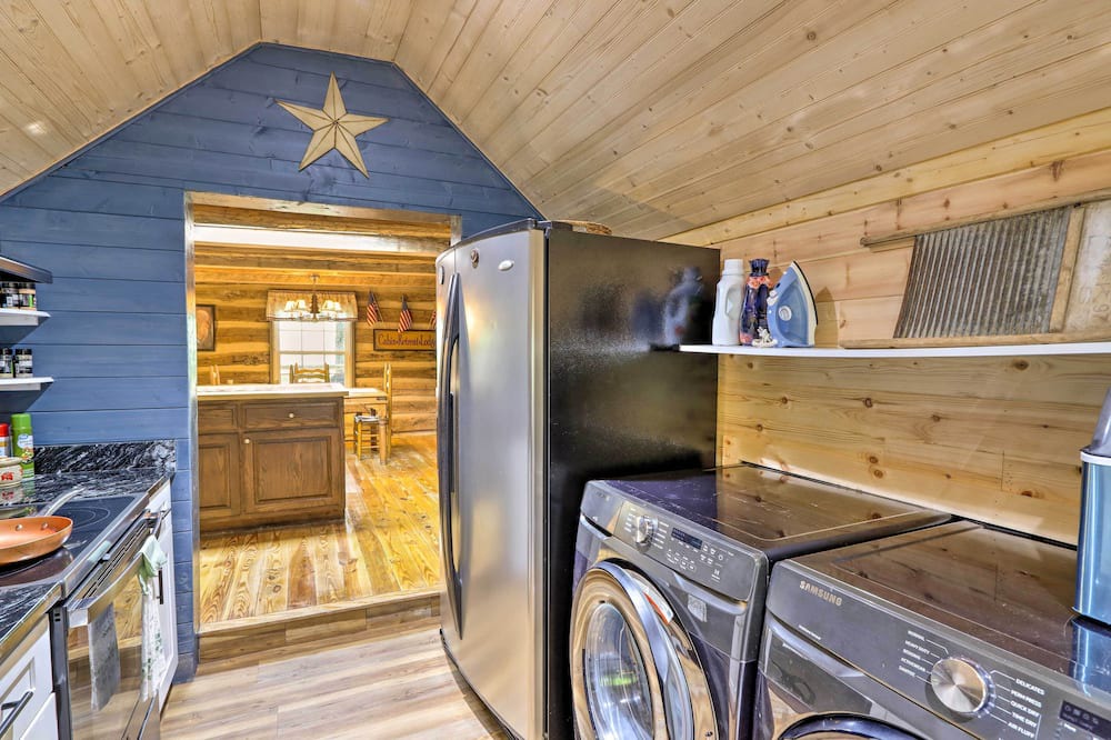 Photo of Bedroom in Topton