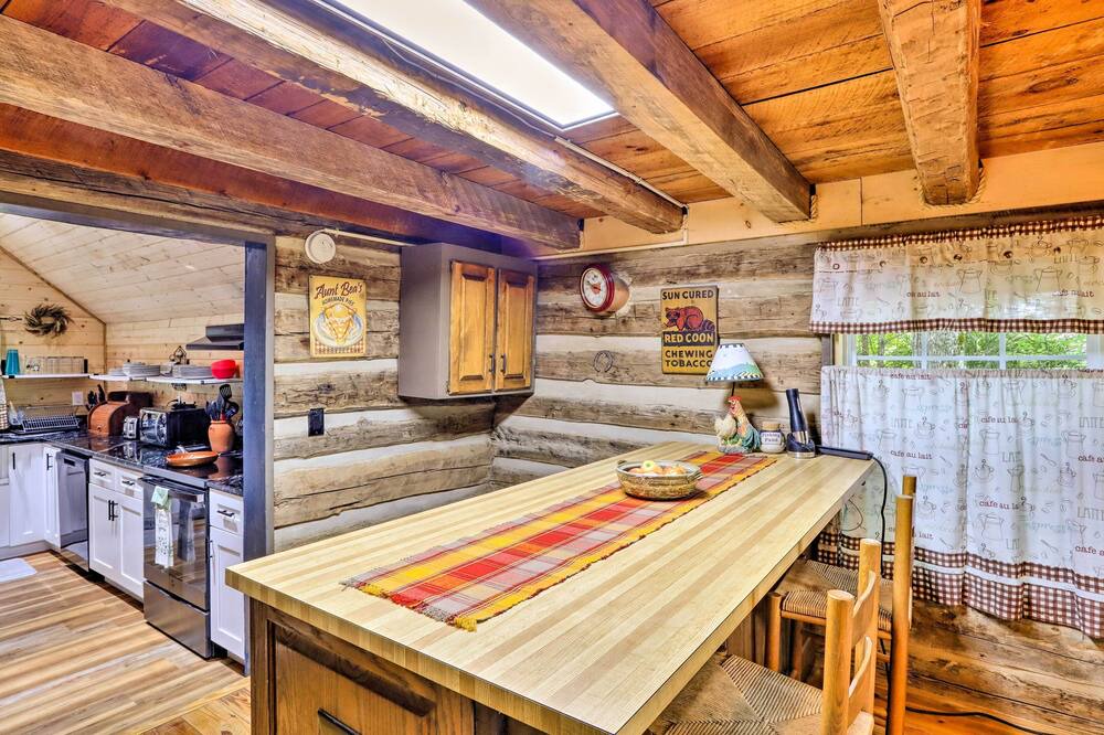 Photo of Kitchen in Topton