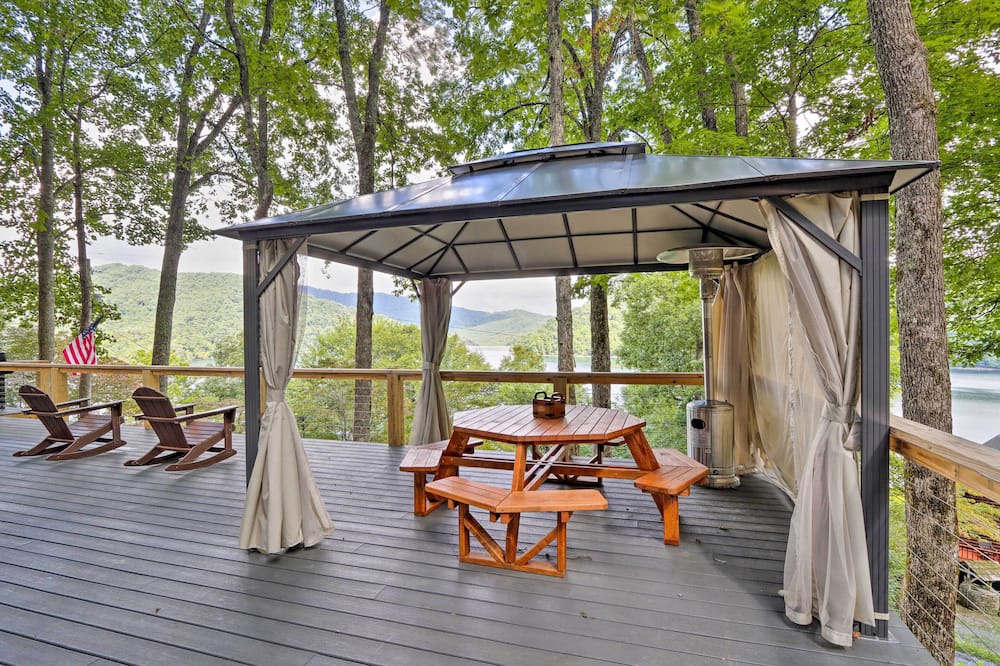Photo of Outdoor in Topton