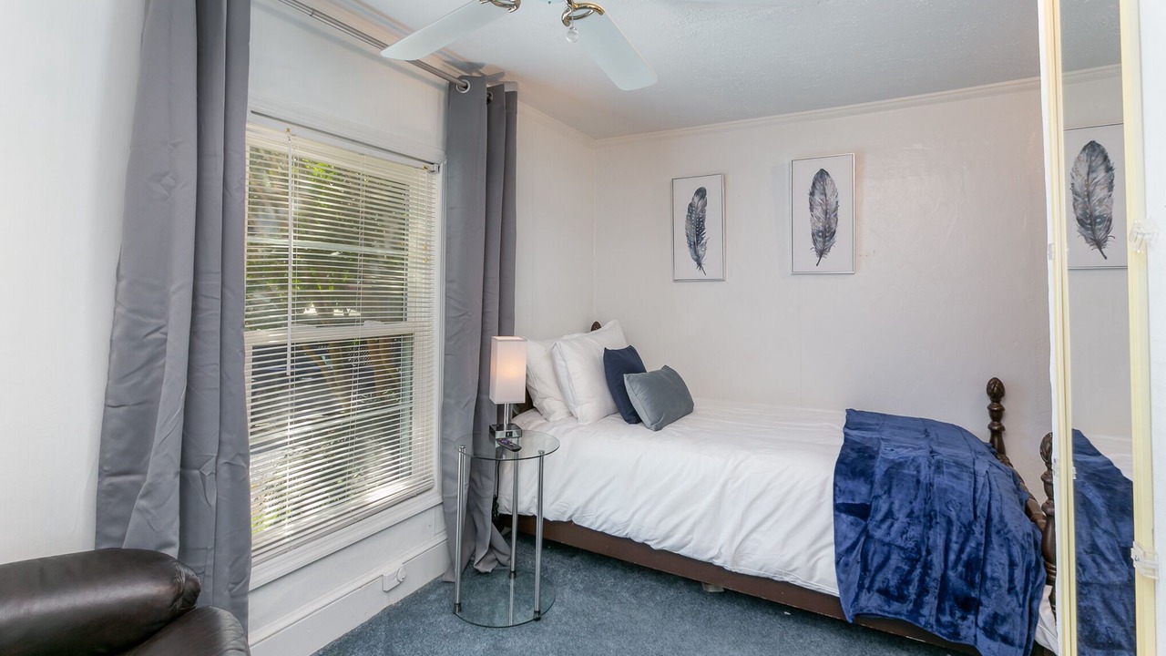 Photo of Bedroom in Sunset Road