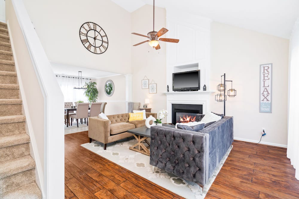 Photo of Livingroom in Fuquay-Varina