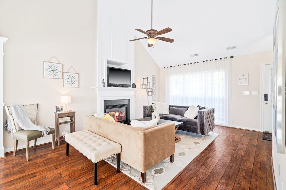 Photo of Livingroom in Fuquay-Varina