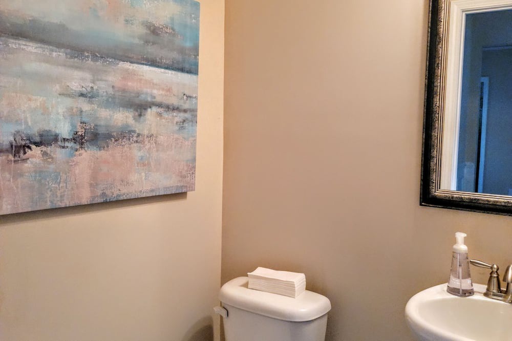 Photo of Bedroom in Duncan