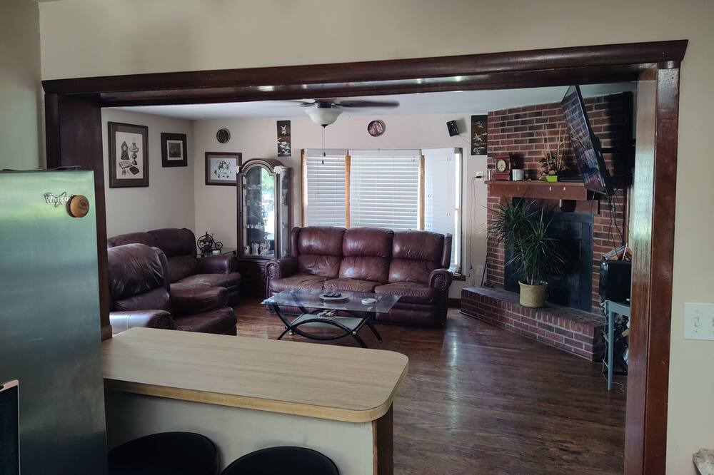 Photo of Livingroom in Jeffersontown