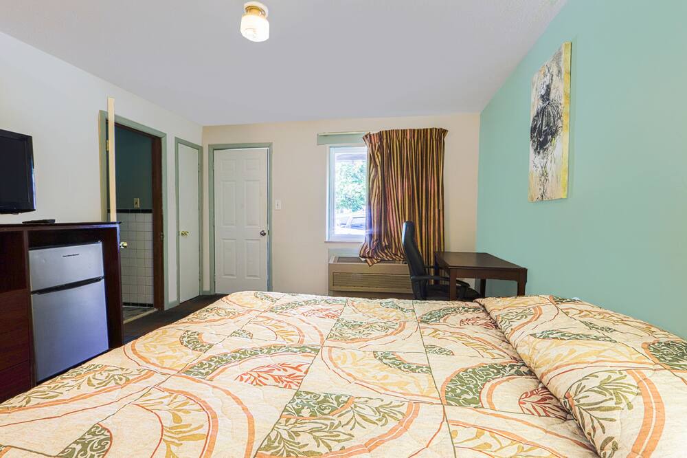Photo of Bedroom in Blue Jay