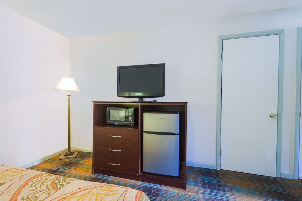 Photo of Bedroom in Blue Jay